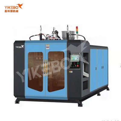 Two liter dual station blow molding machine